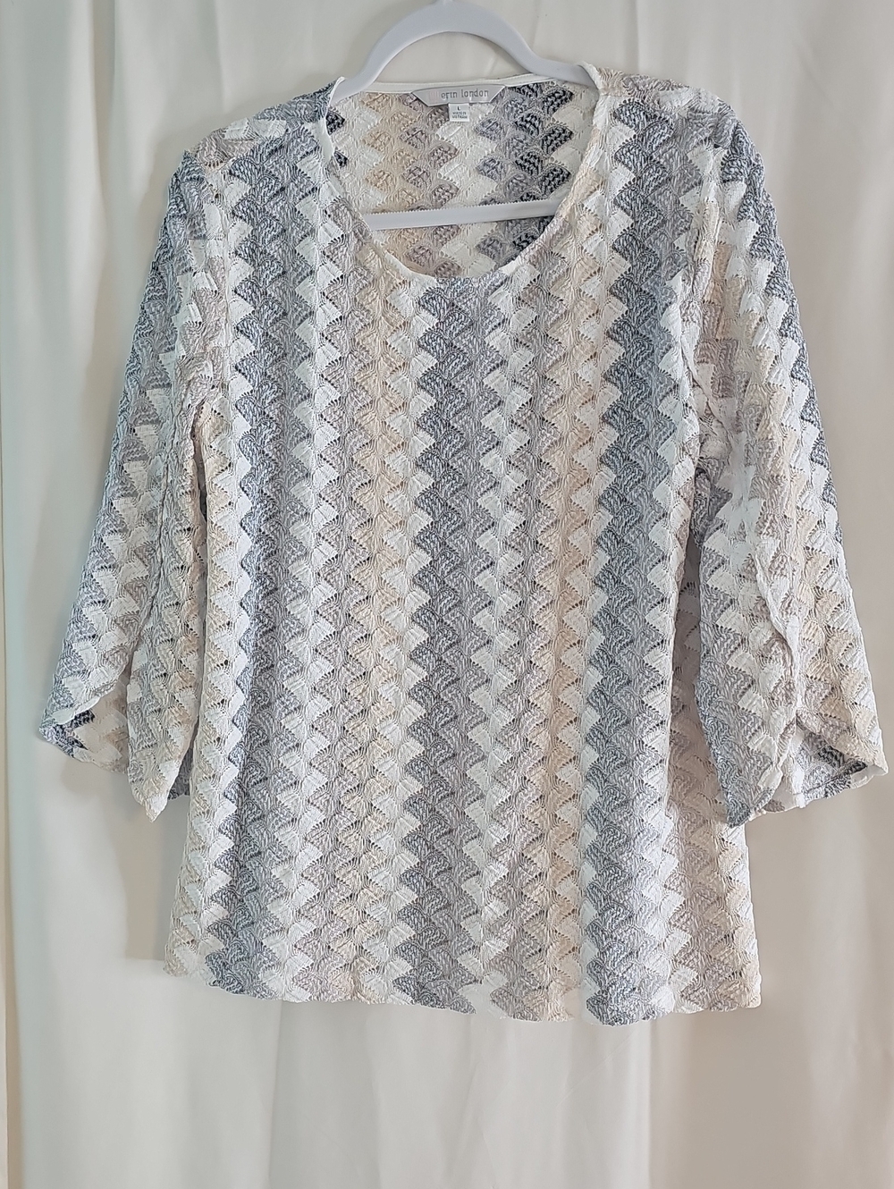 Erin London  V-Neck Chevron Knit Tunic in Ivory, Gray & Beige